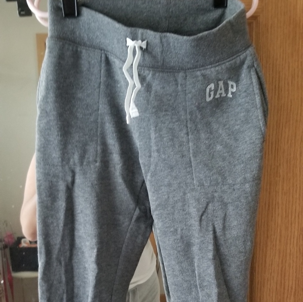 GAP girls sweatpants sz 6-7